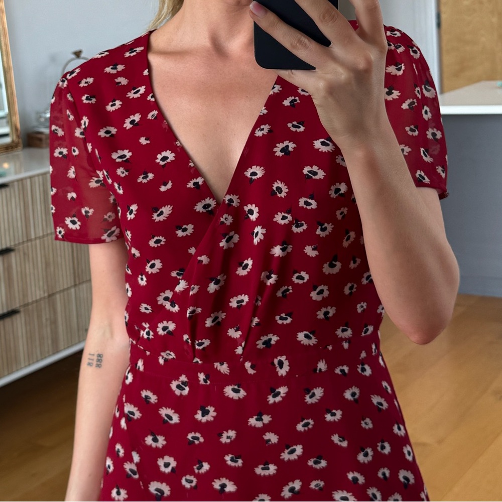 Madewell - Floral V-Neck Dress in Red